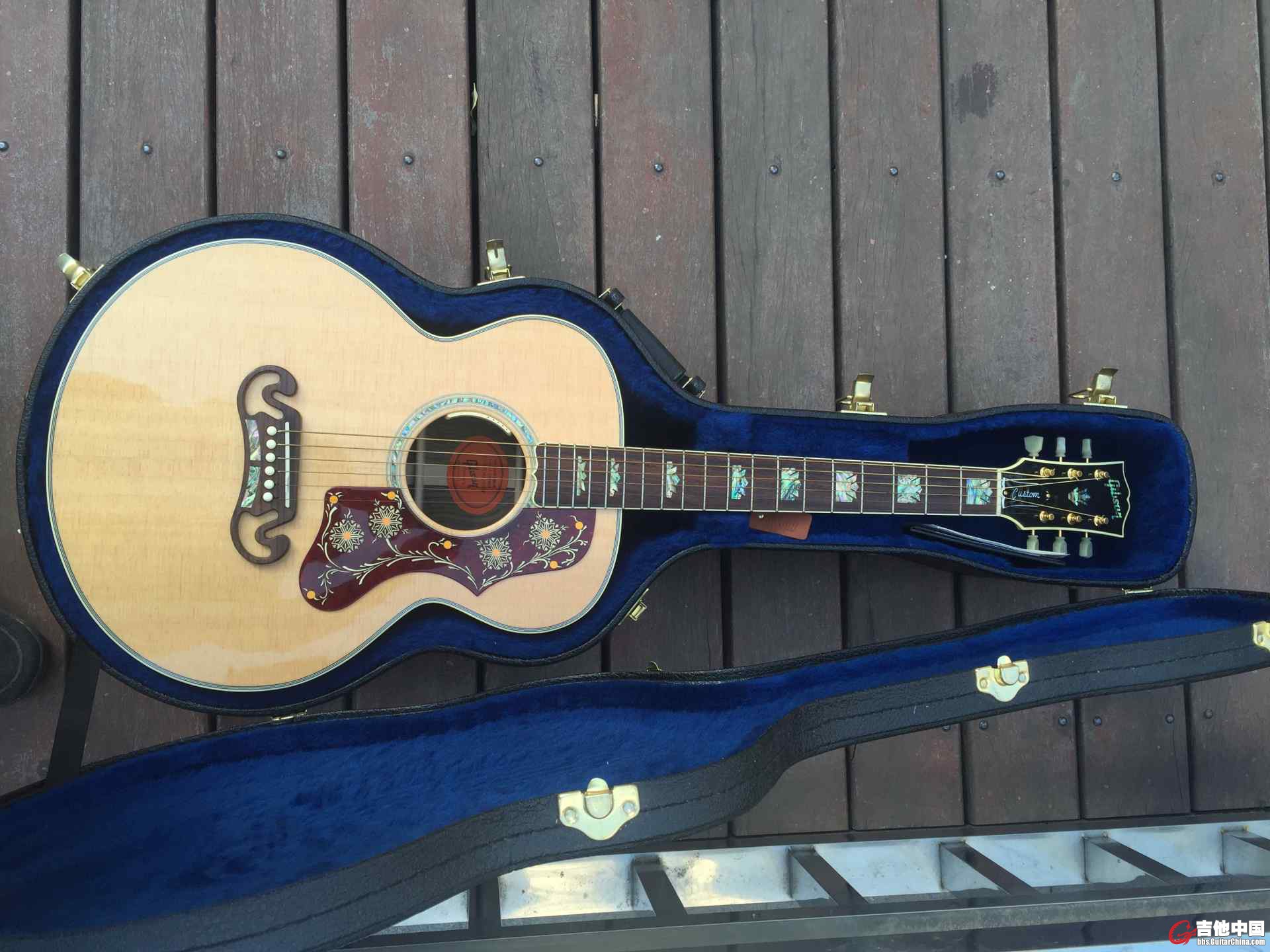 gibson0002.jpg