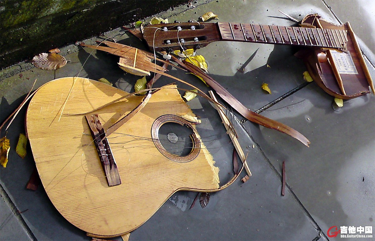 dead-guitar.jpg