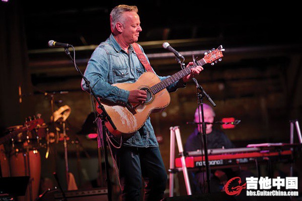 Tommy Emmanuel .jpg