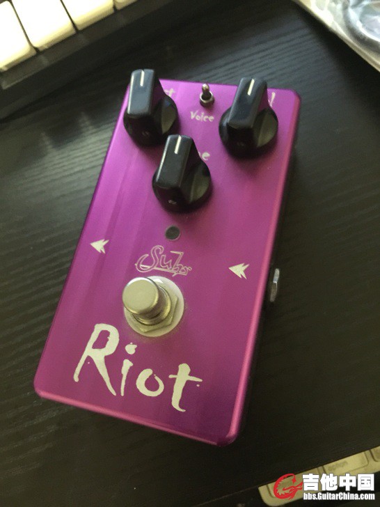 Suhr Riot.jpg