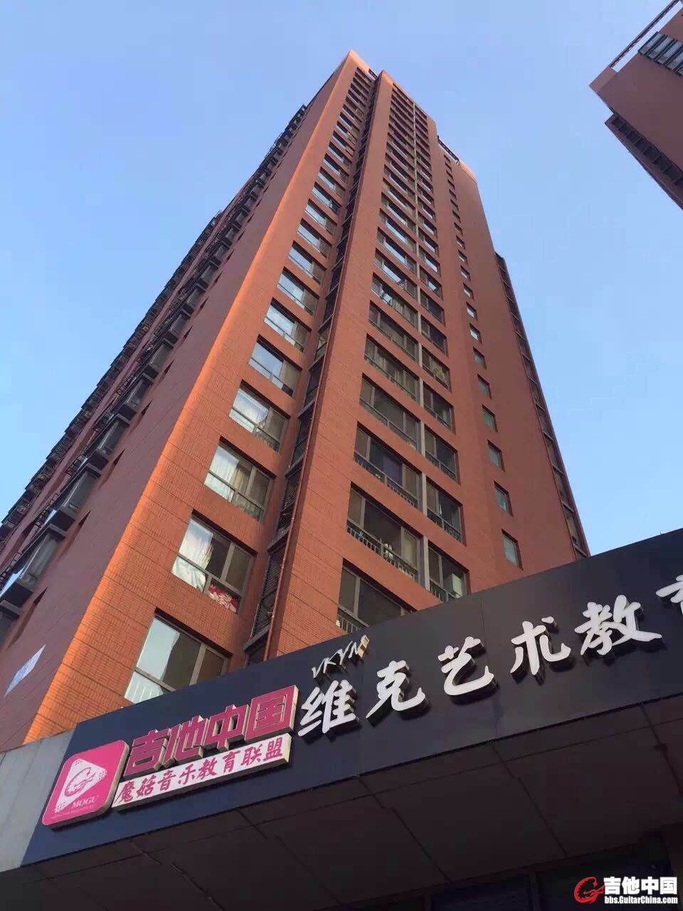 1049989290.jpg