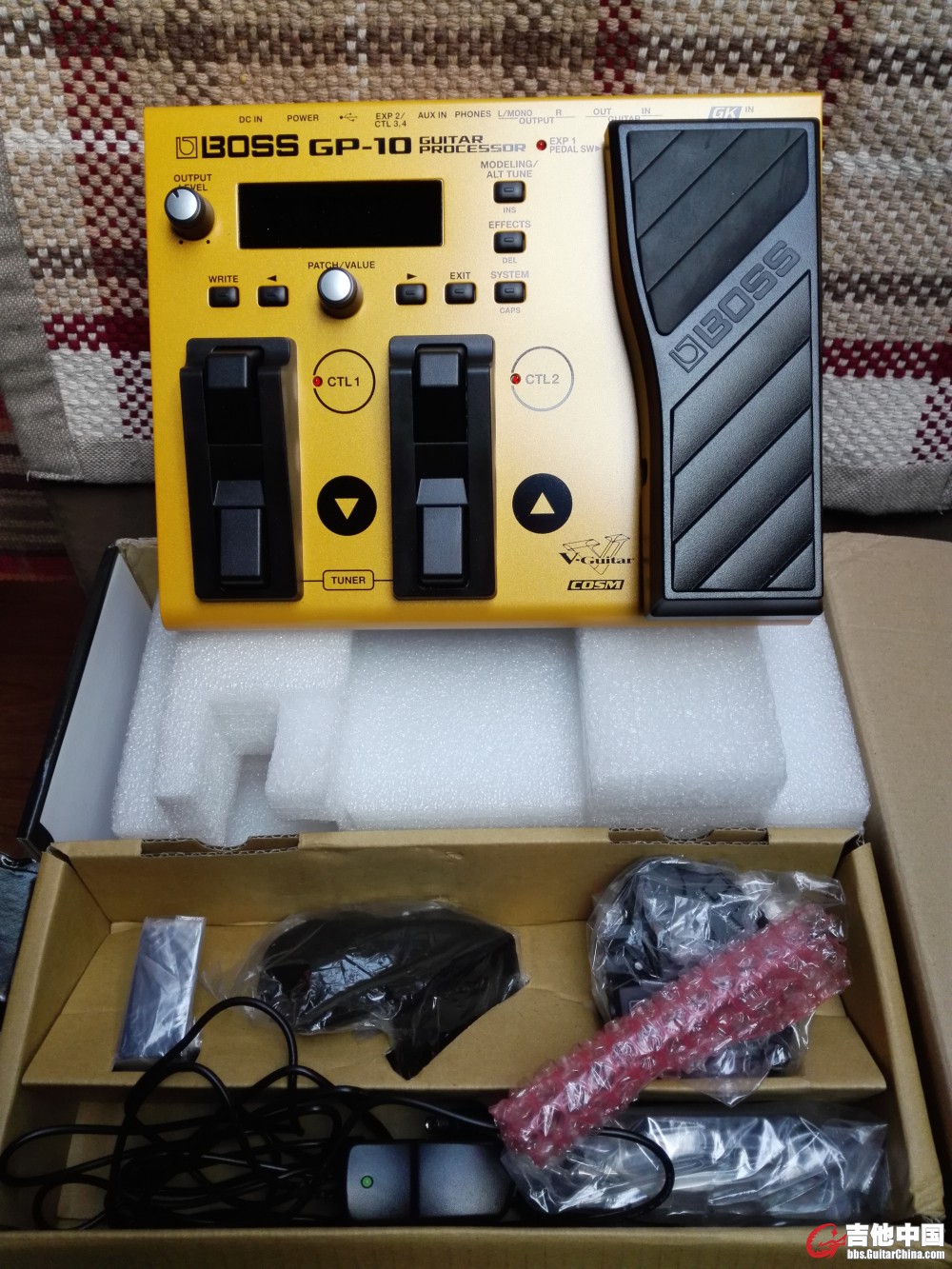 BOSS  GP_100+GK3 MIDI接口       价格：3300