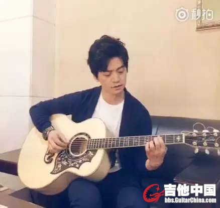 李健拉维斯.jpg