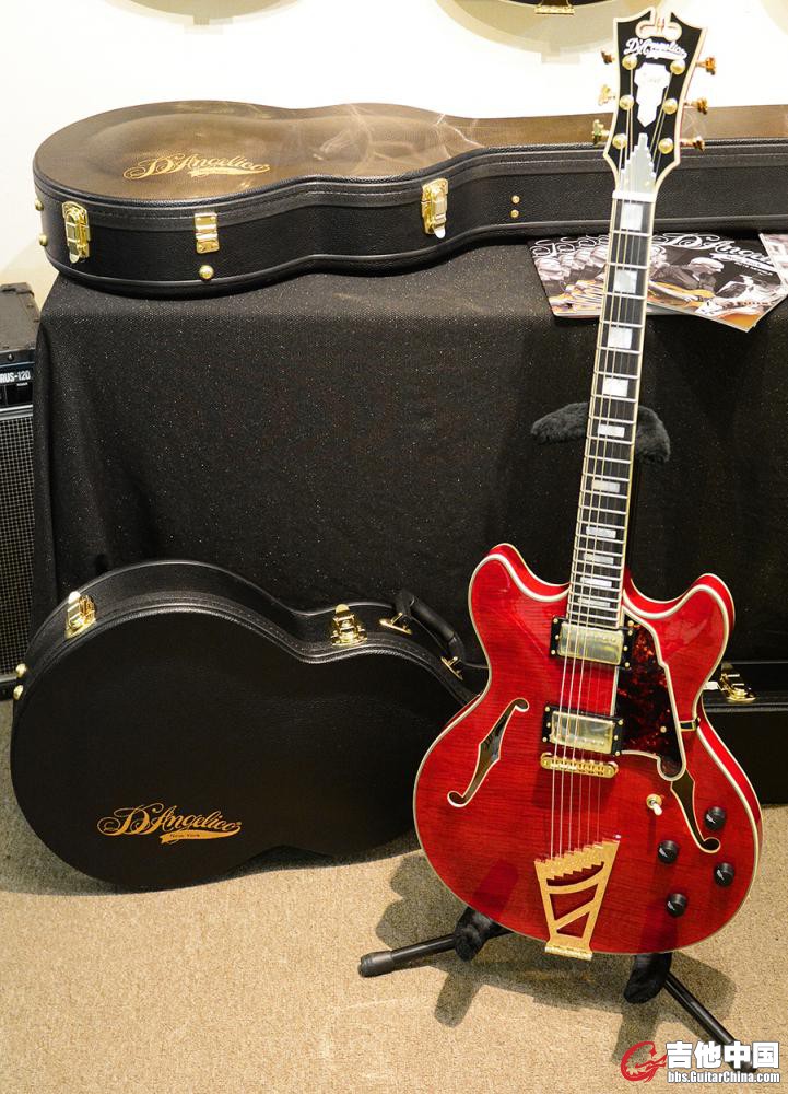D'Angelico EX-DC 01.jpg