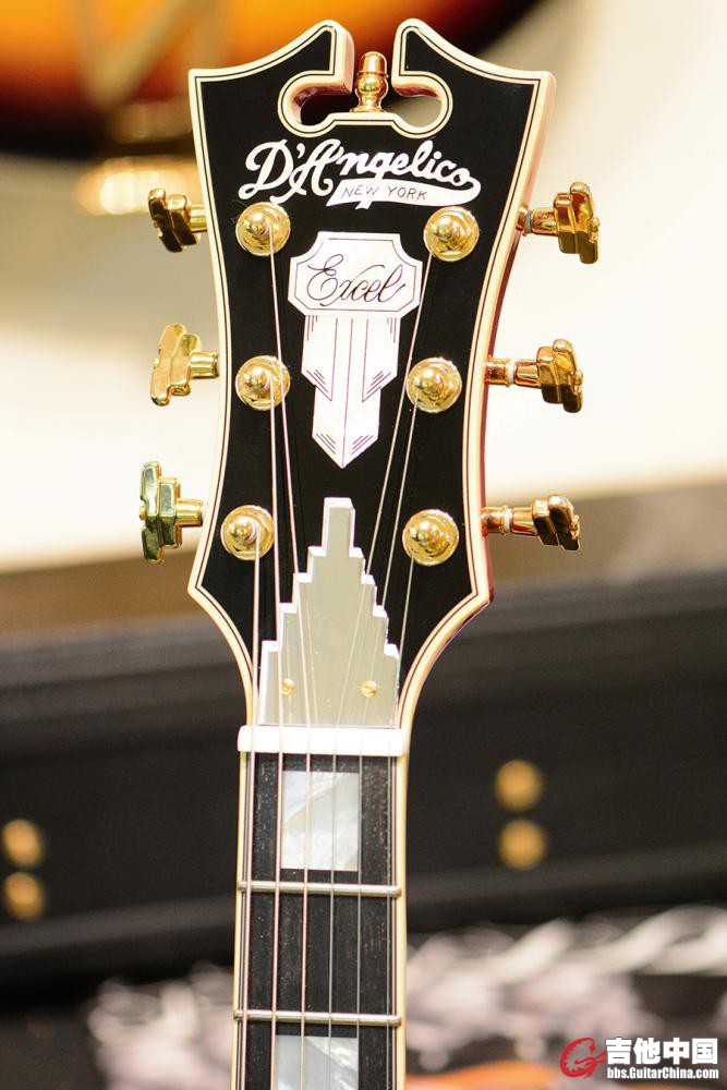 D'Angelico EX-DC 05.jpg