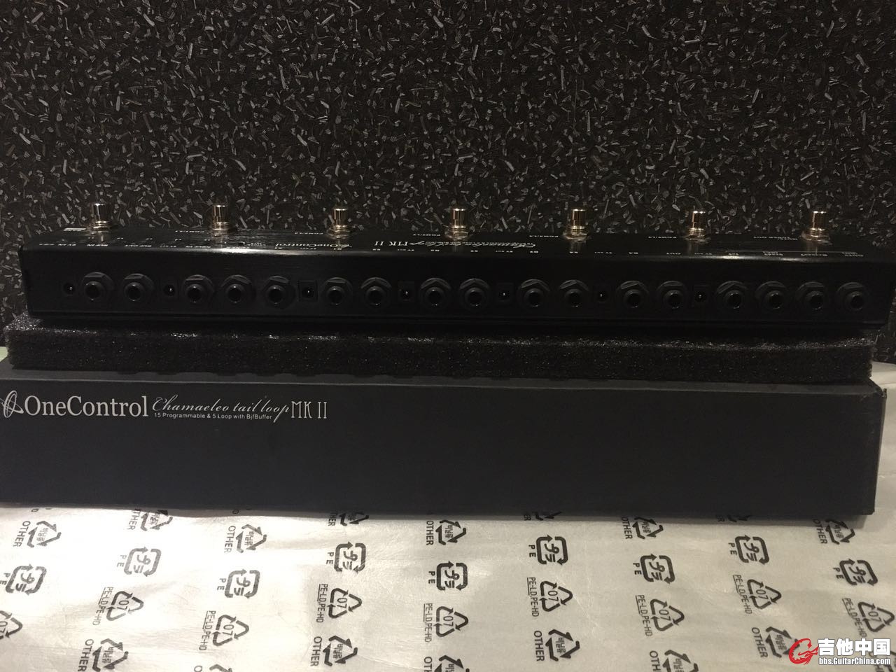 872157765.jpg