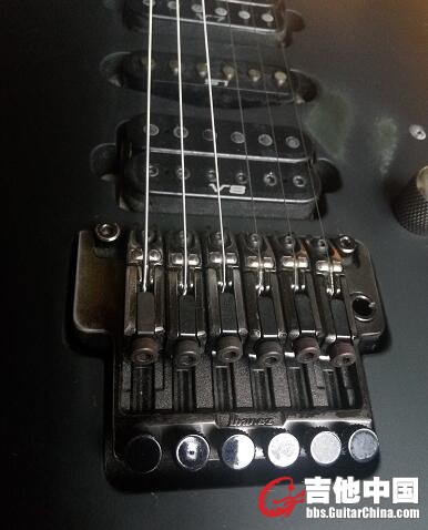 Ibanez颤音系统(日产)