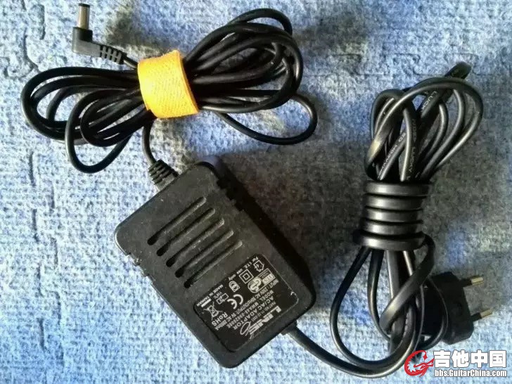 电源适配器那里的线有点接触不良