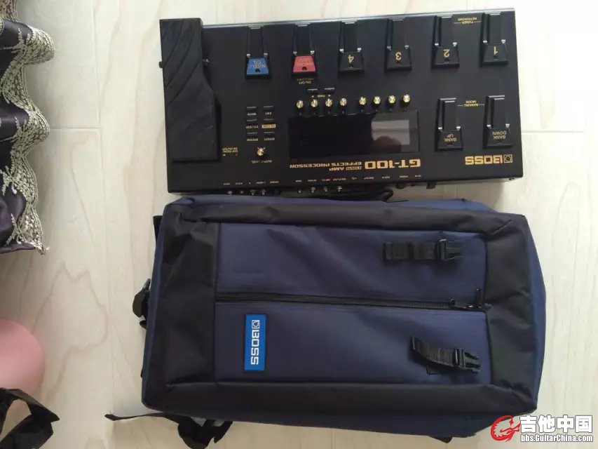 psb7HW00NXW.jpg