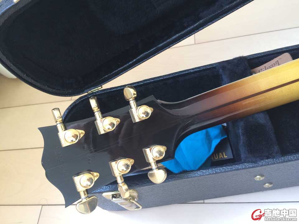 GIBSON SJ200 01 (4).jpg