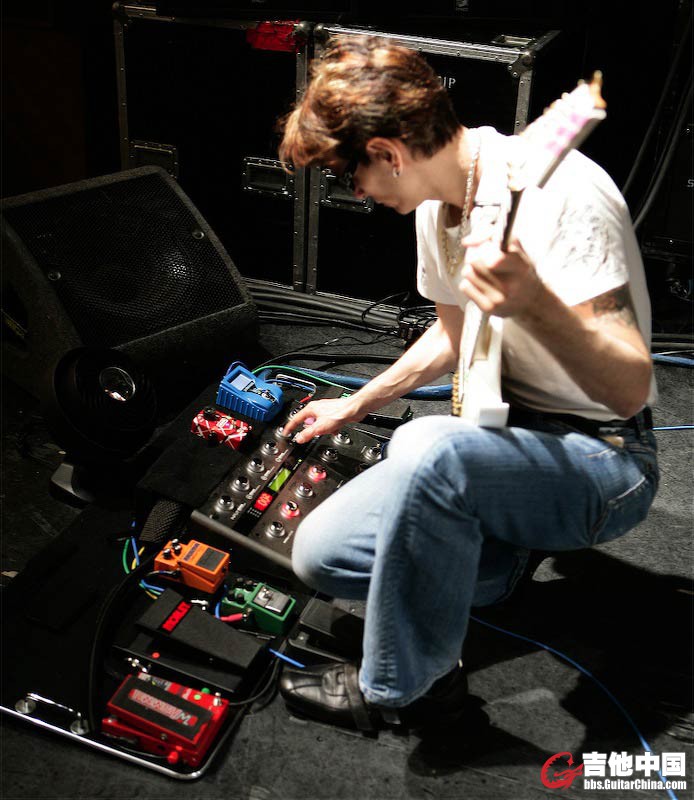 Steve_Vai_tc.jpg