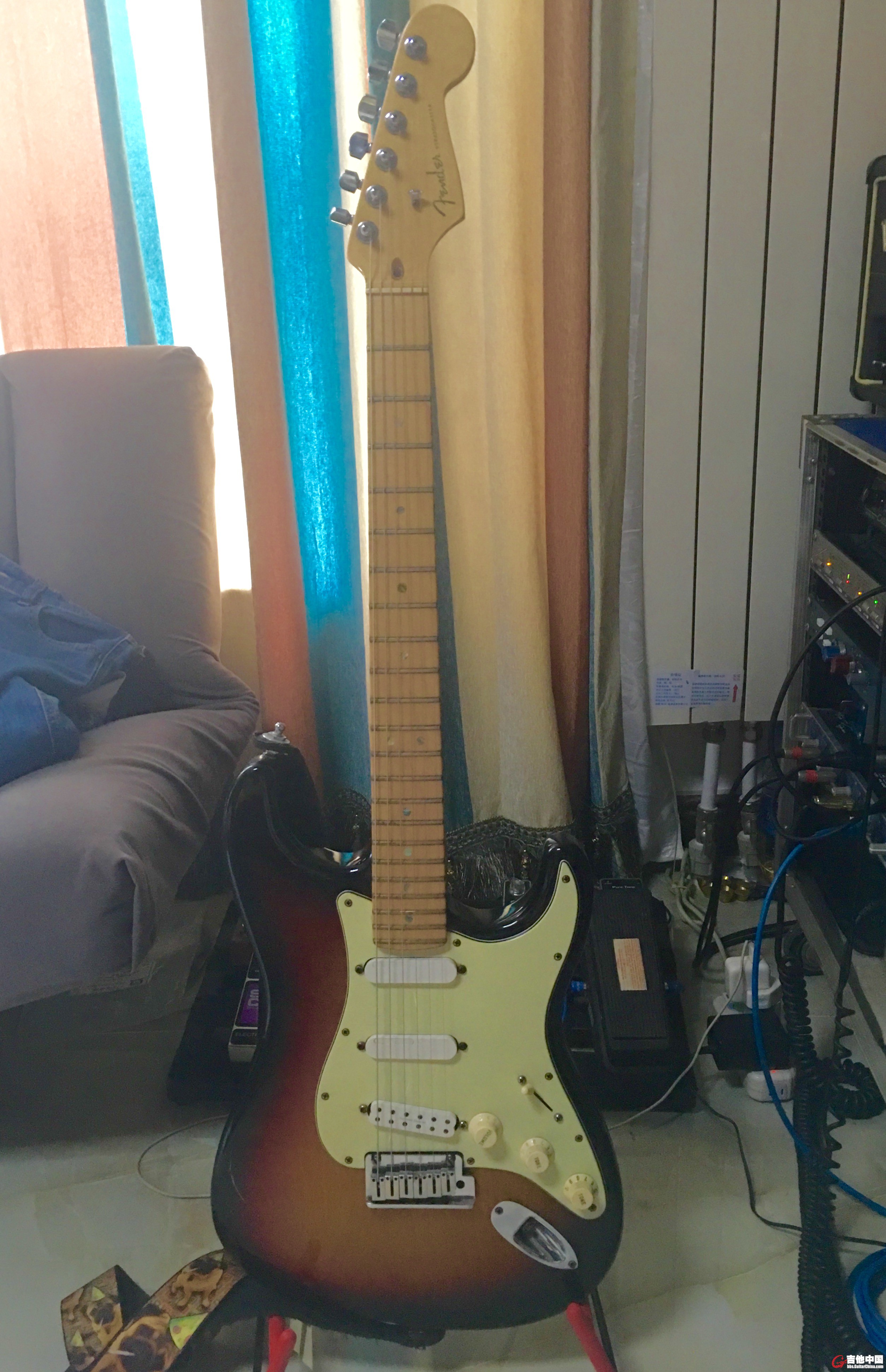 Fender1202-1.jpg