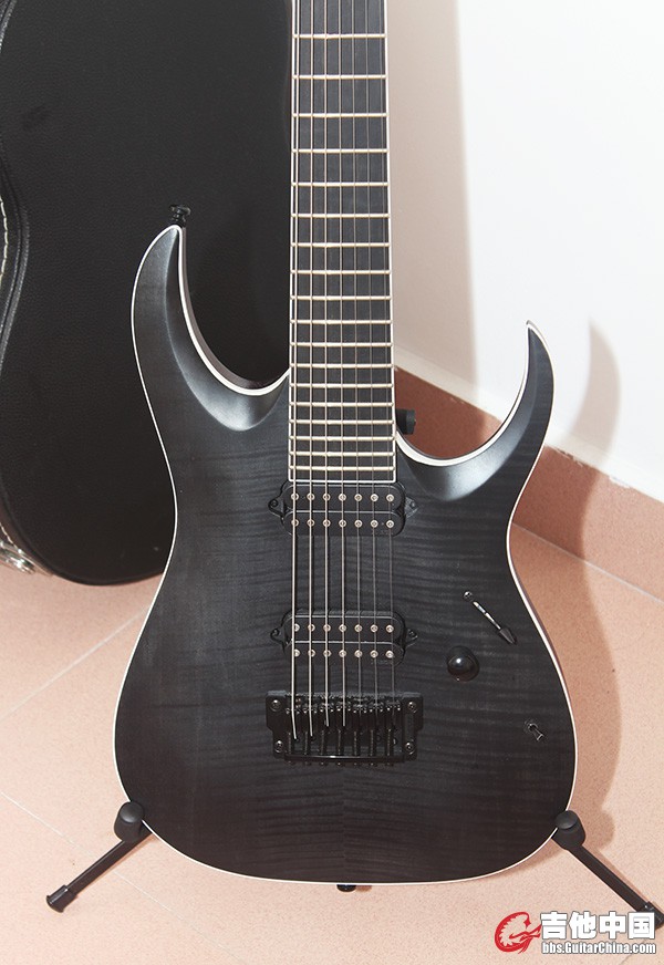 Ibanez02.jpg