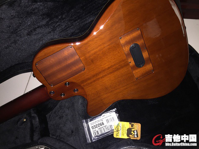 godin-4.jpg