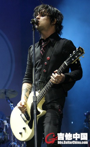 Armstrong_LP_Jr.jpg