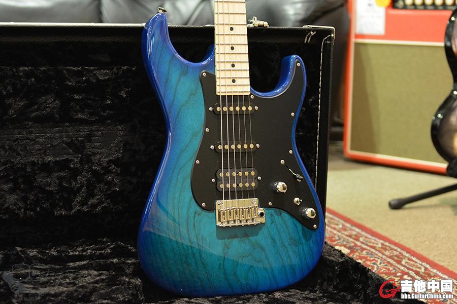 The Classic-Bora to Transparent Blue Burst