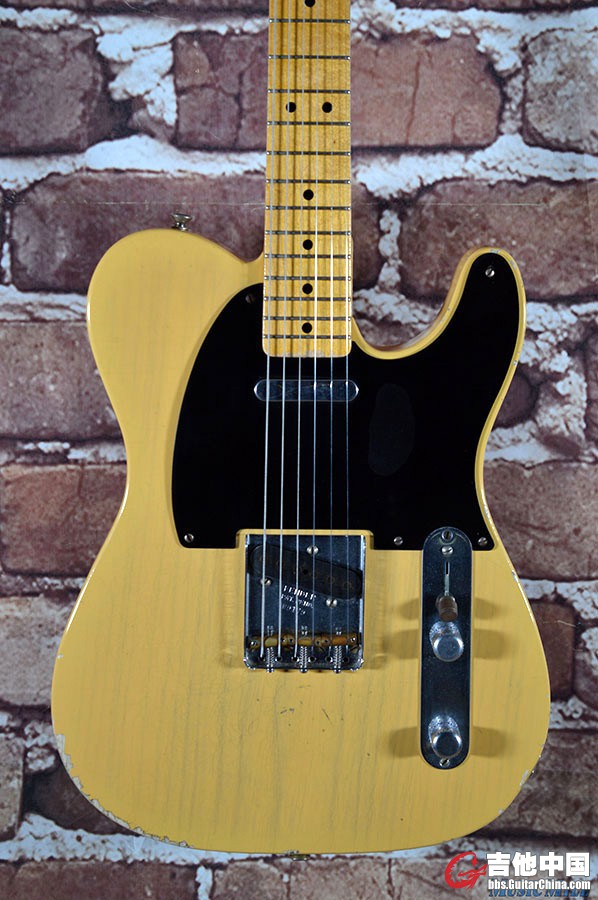 2009_Fender_Custom_Shop_1951_Nocaster_Relic_Nocaster_Blonde-001__61300.147431865.jpg