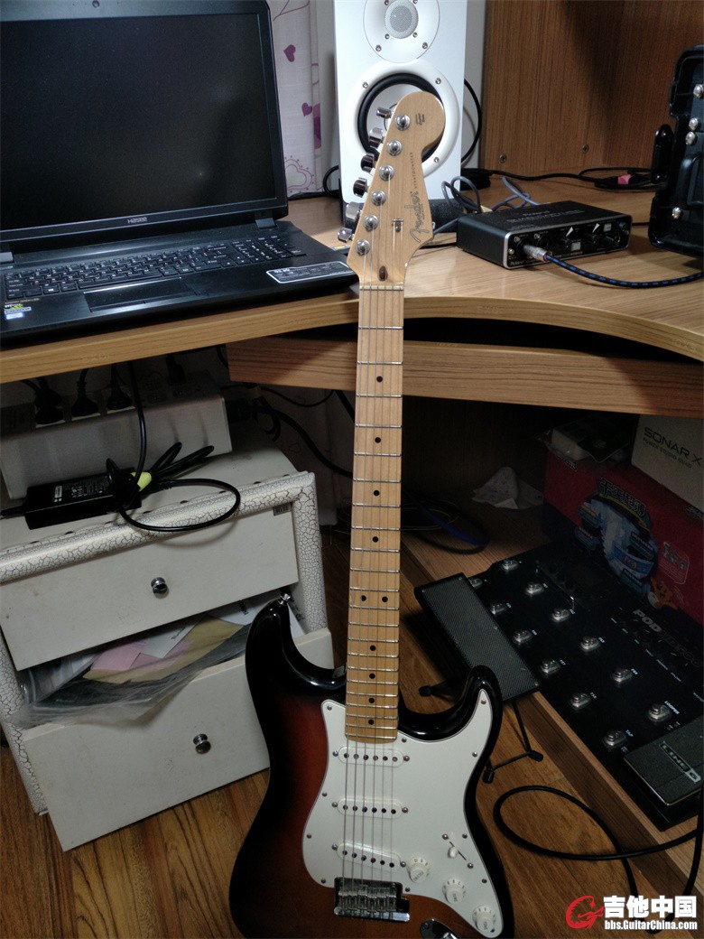 fender 011-0402-700美标正面.jpg