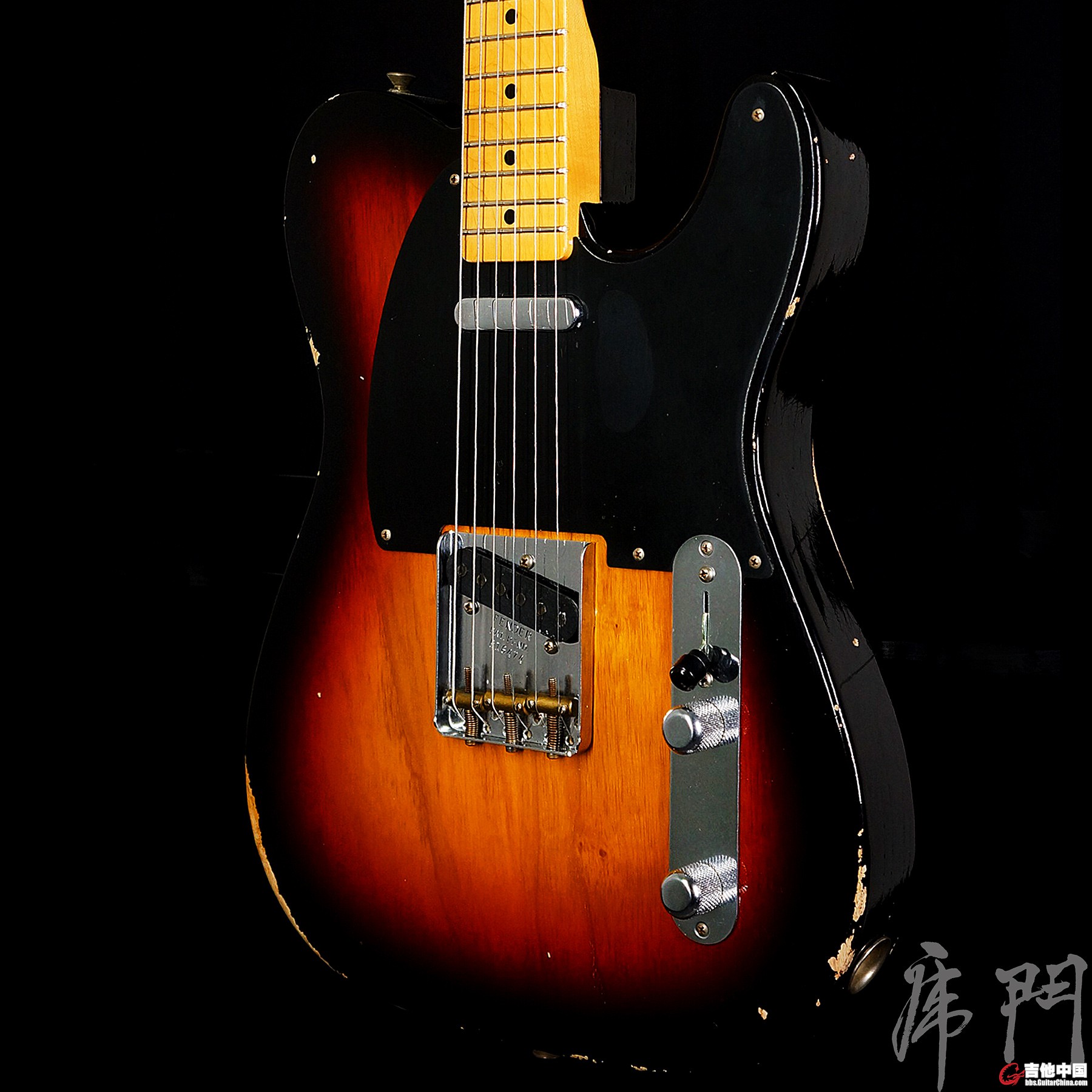 Fender-CS-T52-Relic-RW-3TS-R16474-BR.jpg