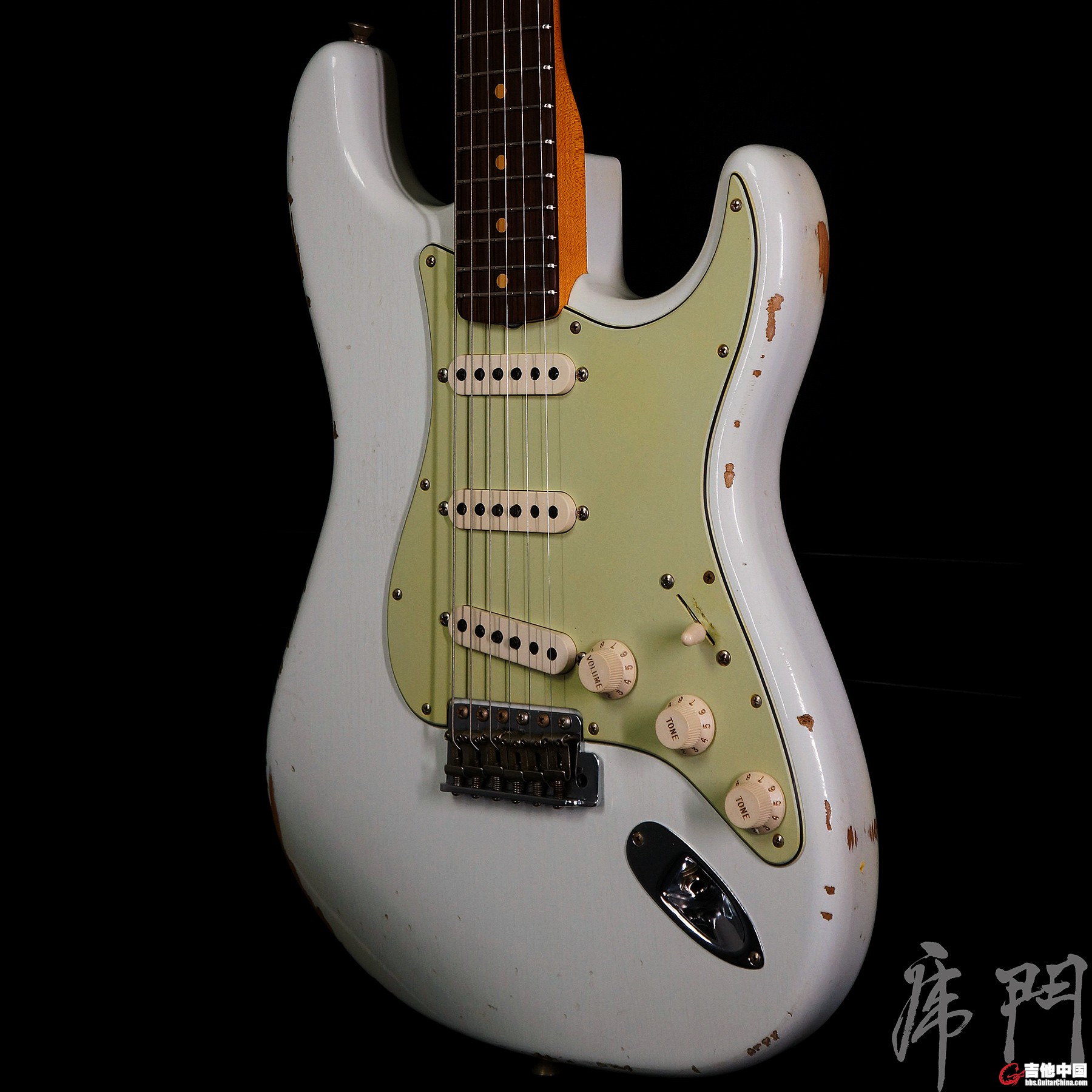 Fender-CS-63-OWT-R88443-BR.jpg