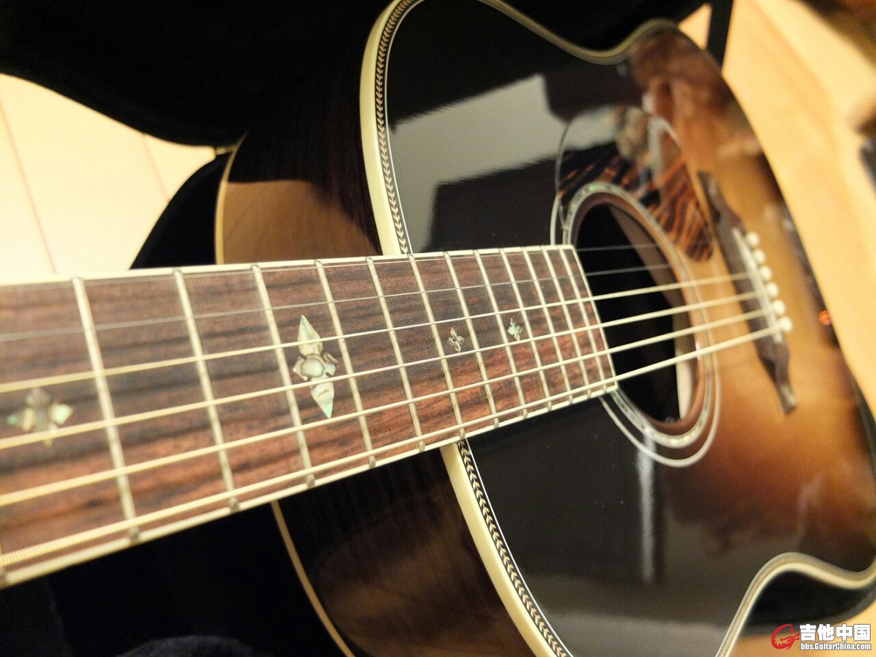 2. 指版inlay