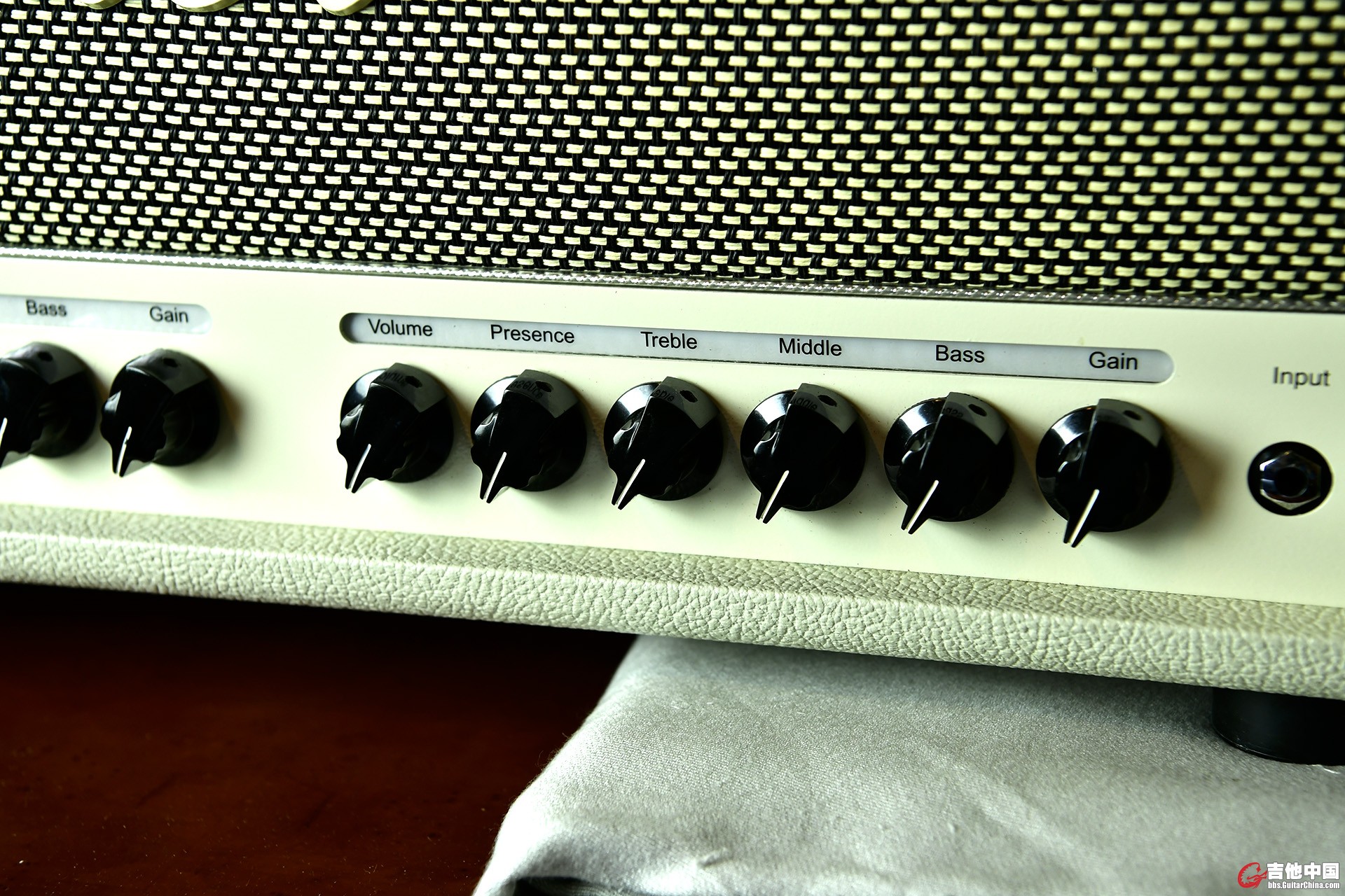 Bogner Uberschall Twin Jet_4.jpg