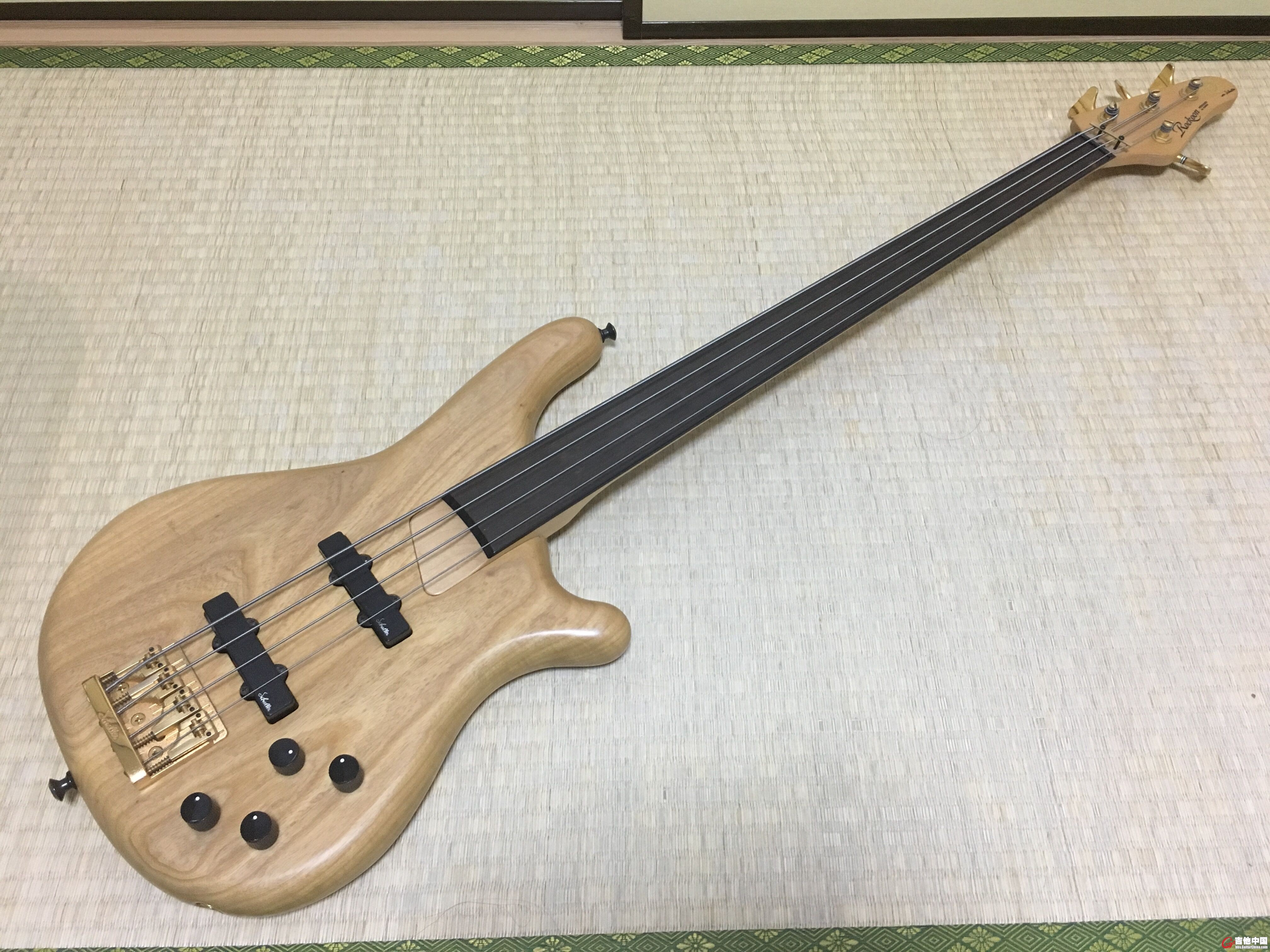 9 ROCKOON BY KAWAI 无品 4300RMB.jpg