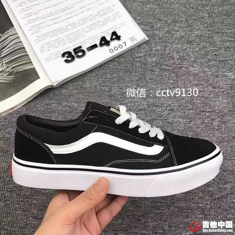 1鞋子0F368301A0A44B0C670AD5F5388FA70A_副本.jpg