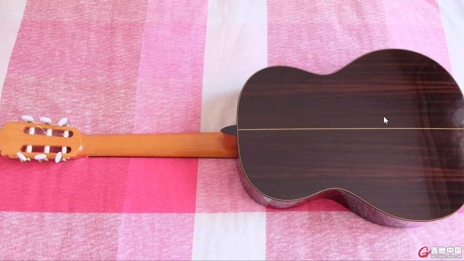guitar03.jpg