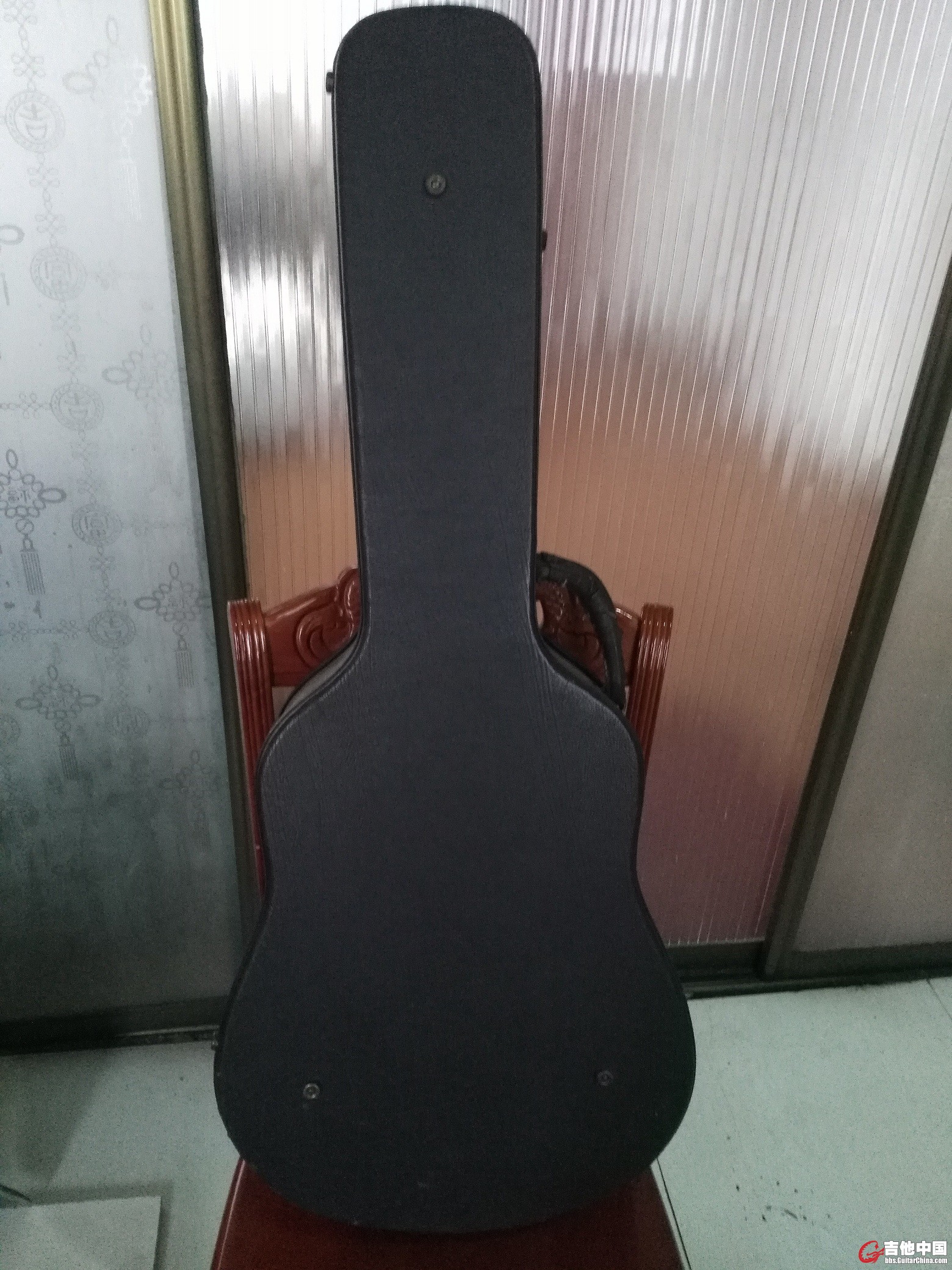 琴箱背面