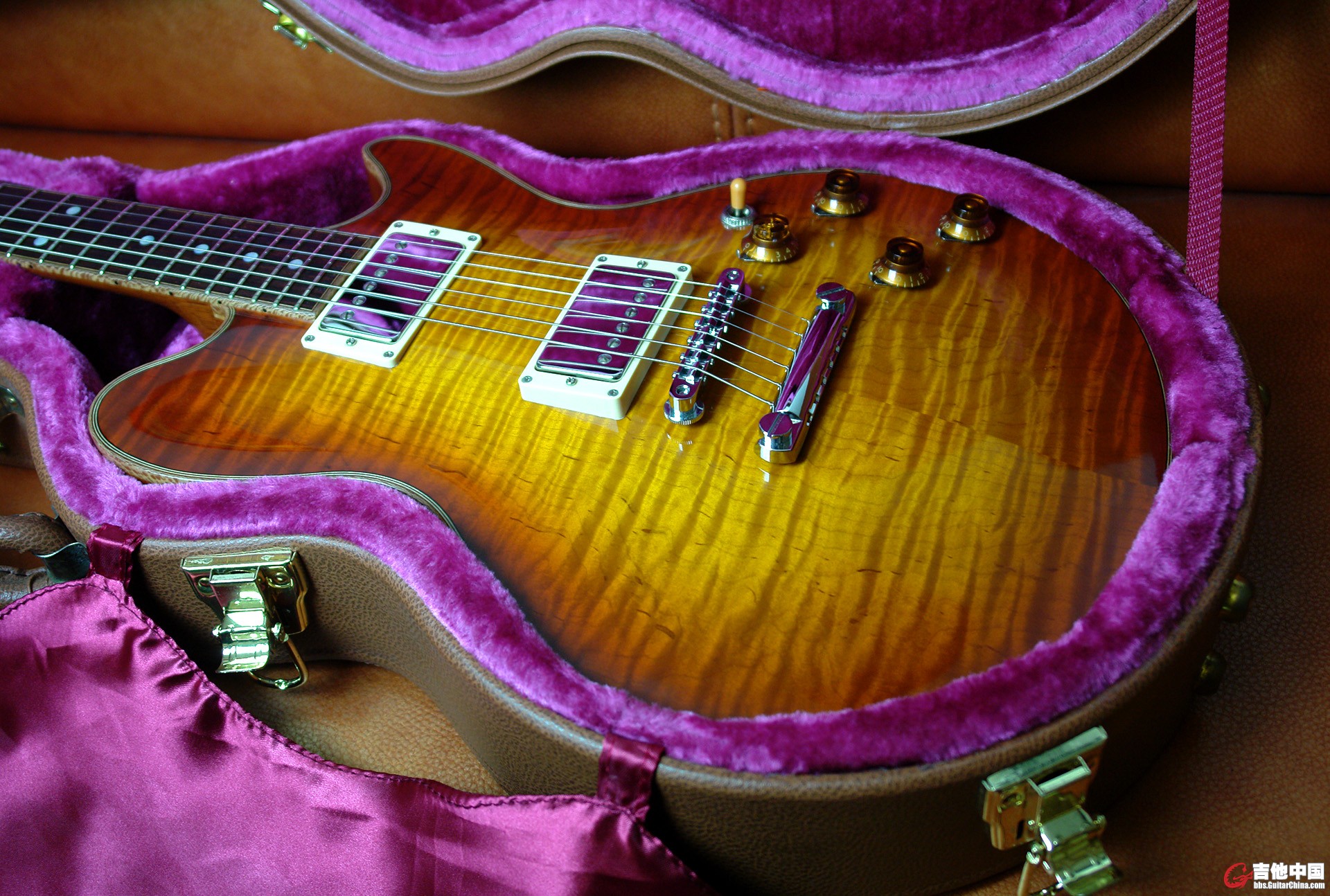 Sugi 59 Setneck_3.jpg