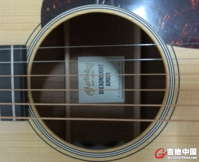 求大神看看是不是正品马丁，嘿嘿