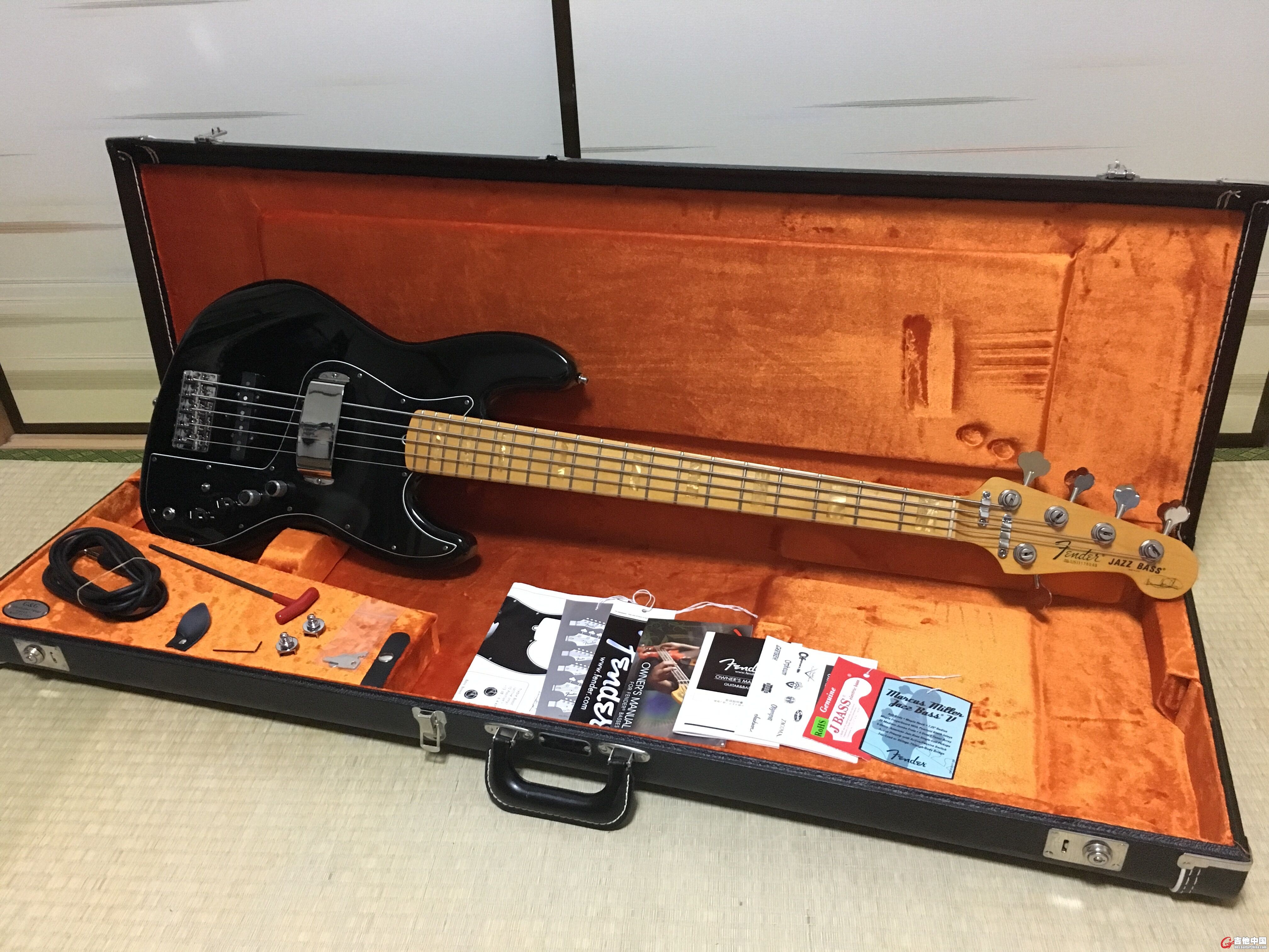 8 Fender USA Fender  Marcus Miller Jazz V Black 15600RMB.jpg