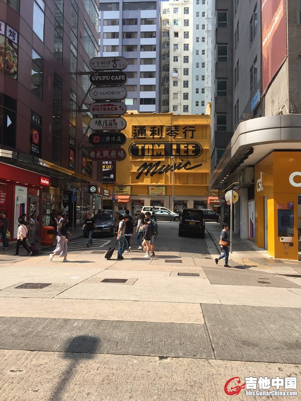 去了一定要办个香港的手机卡1天无限流量固定通话9元1天