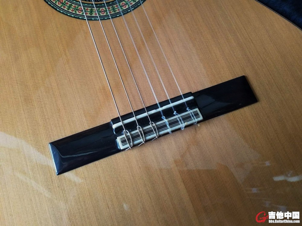 西班牙产Alhambra 3C CT E1超薄古典电箱吉他6.jpg