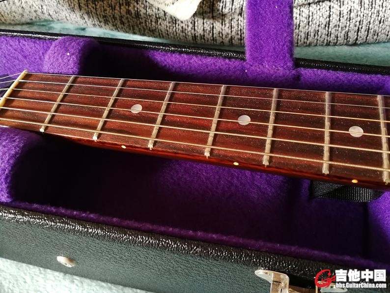 Gibson 1942 Legend J-45 (3).jpg