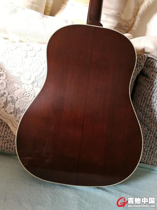 Gibson 1942 Legend J-45 (4).jpg