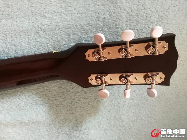 Gibson 1942 Legend J-45 (5).jpg