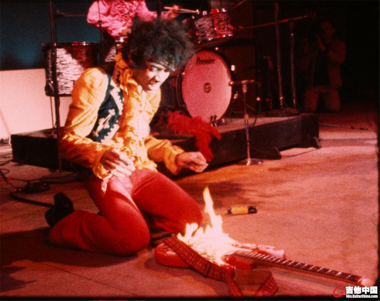 Jimi Hendrix Monterey-2.jpg