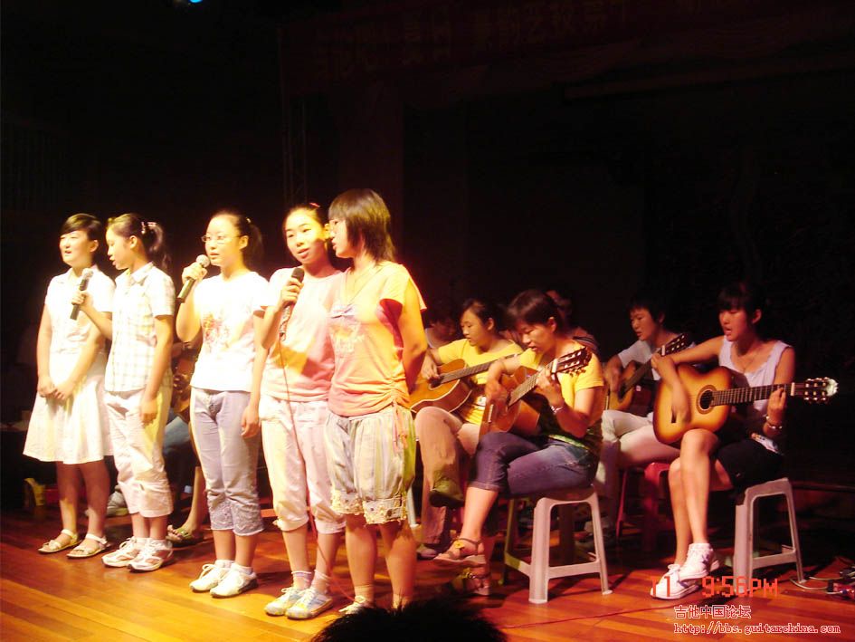 吉他合奏2.jpg