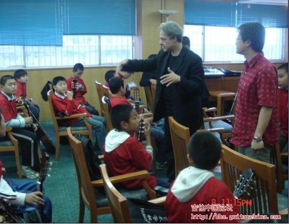讲座的最后是吉他合奏1.jpg