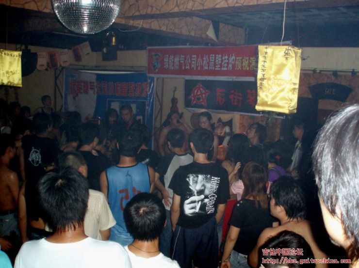 乐队现场.jpg