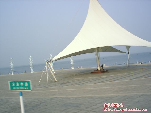 广场2.JPG