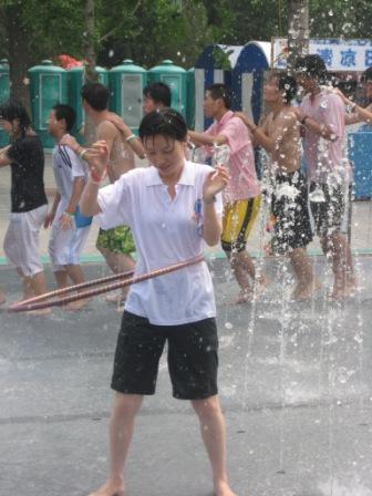且舞且忽啦儿.JPG
