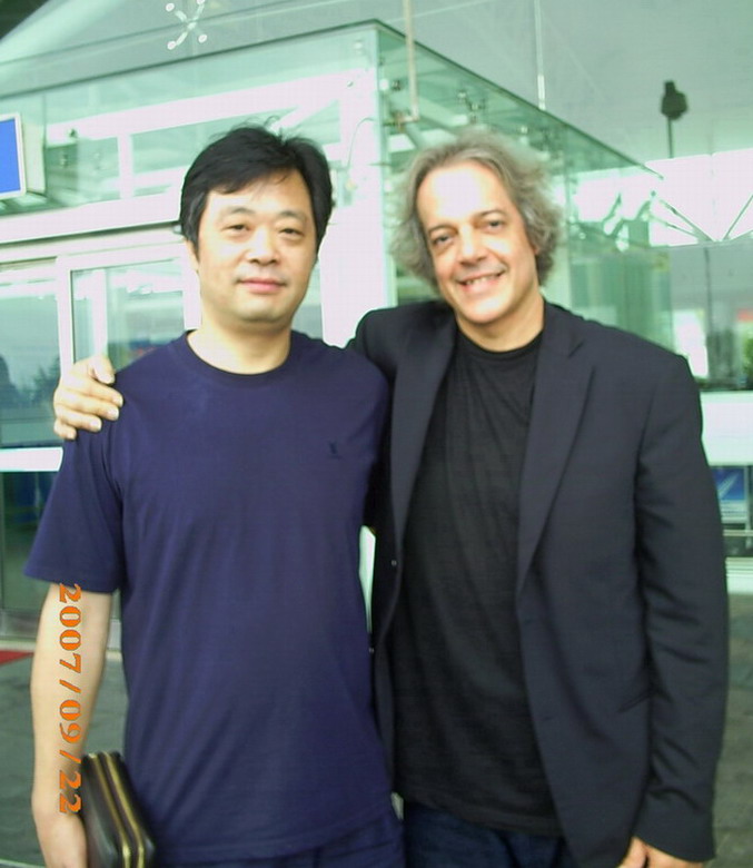 我与维尼修斯先生在飞机场的留念