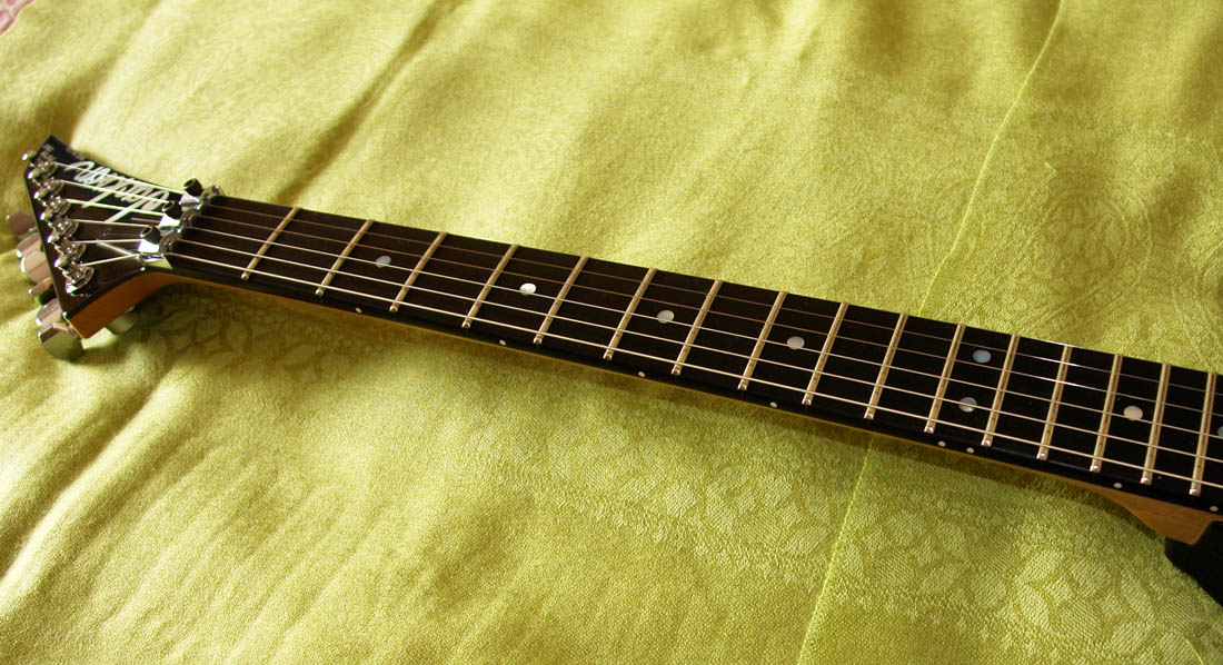 JCS DK_Fretboard.JPG