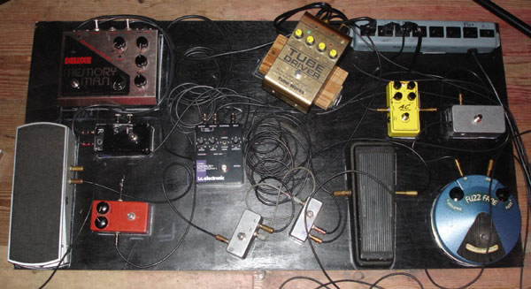 EJ pedalboard.jpg