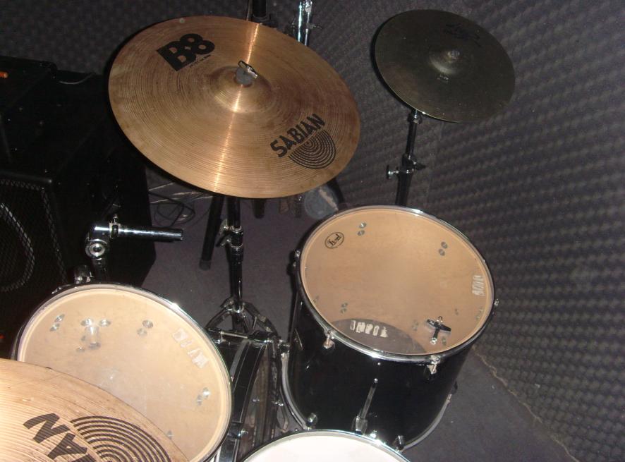 B8.jpg