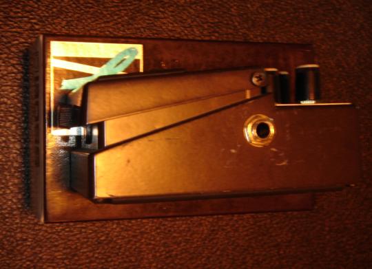BOSS CE-2B侧1.jpg
