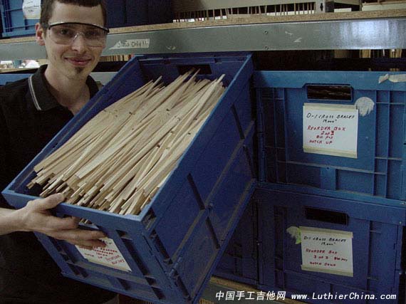 CNC加工好的音梁.jpg